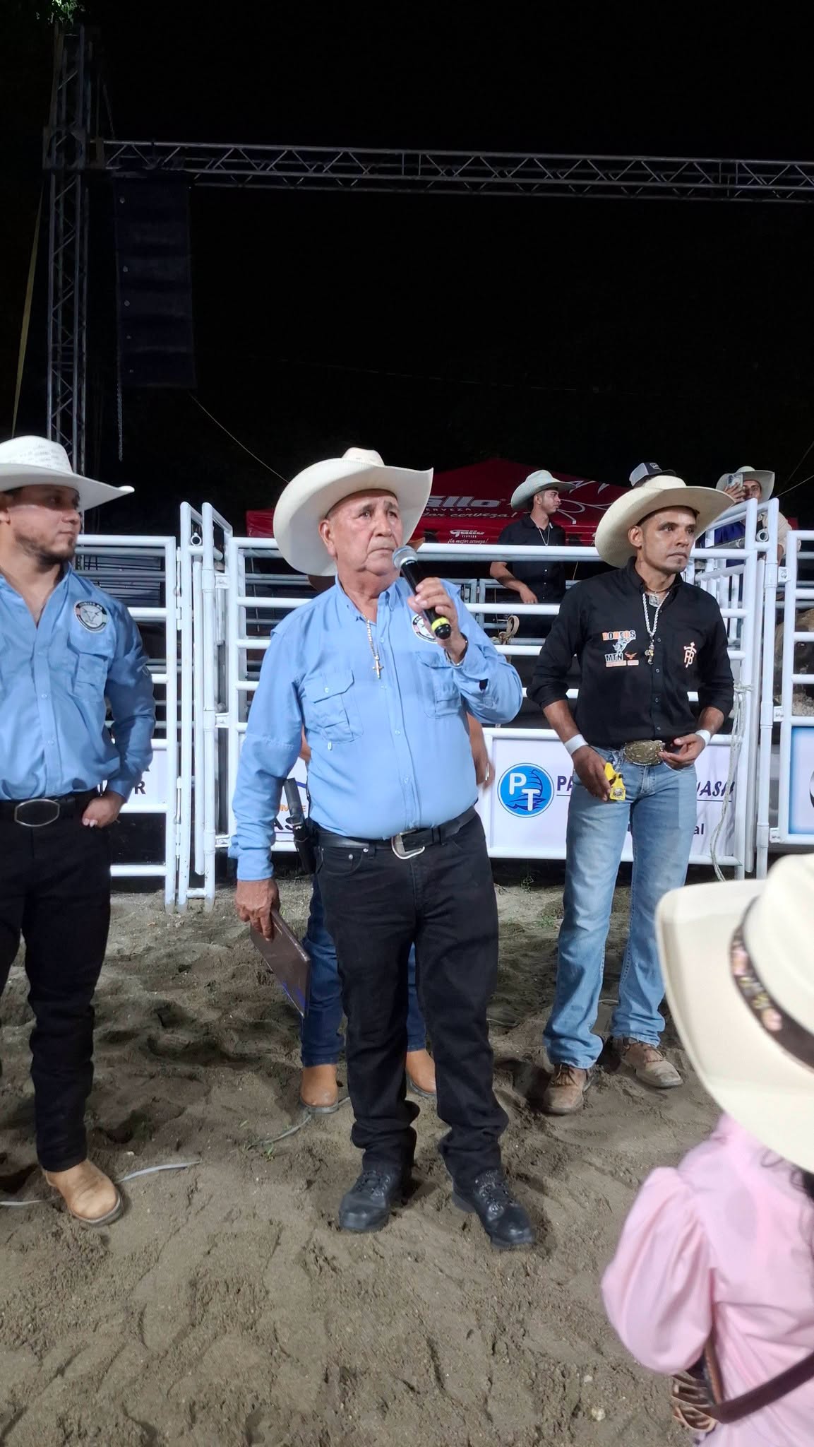 Noche de rodeo
