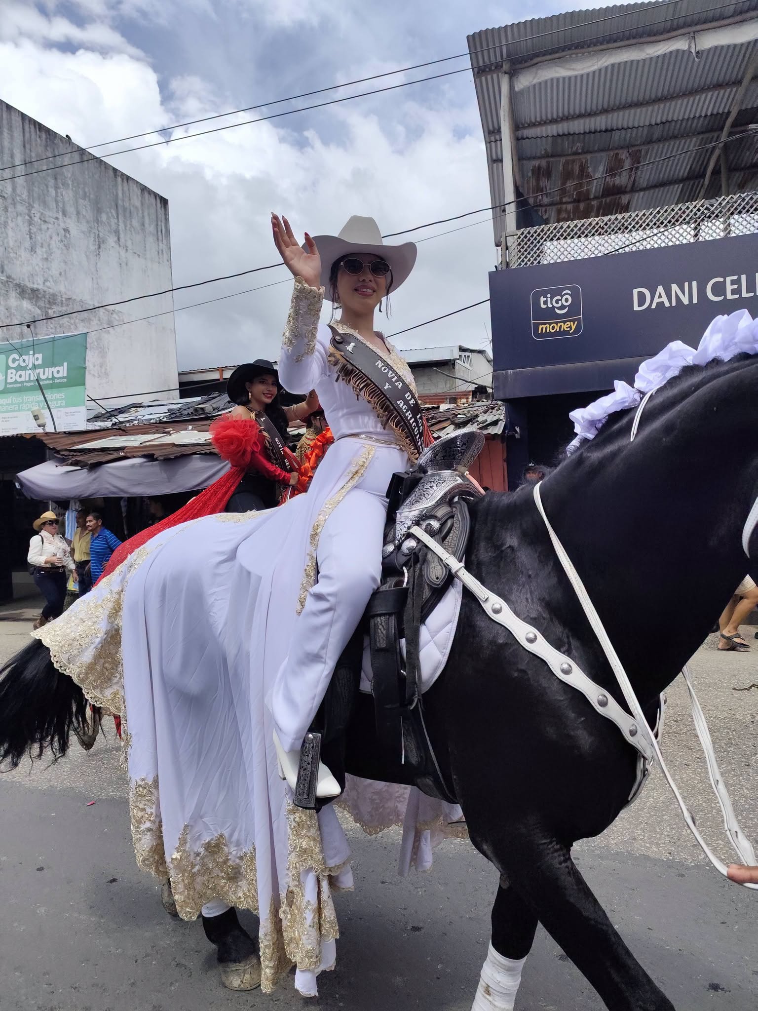 La belleza en el desfile hípico